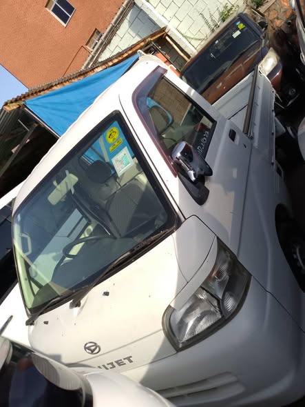 A picture of Toyota Hijet Manual For Sale 0704482571 Call Whatsapp