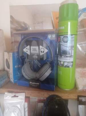 A picture of A variety Flash laptop Guards Chargers etc