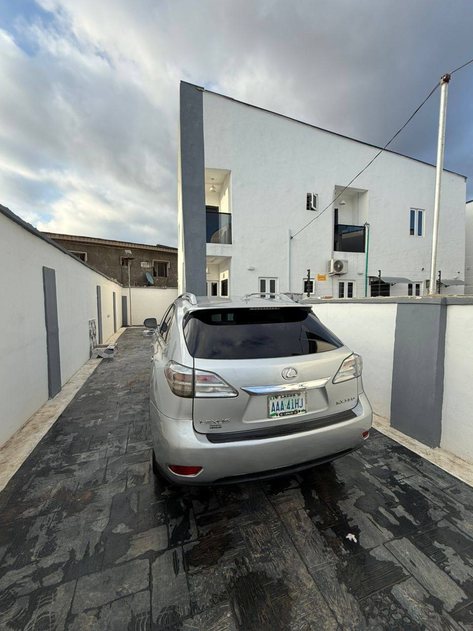 A picture of Lexus RX 350 model 2010 