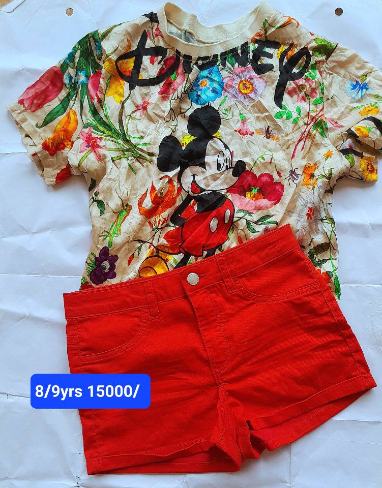 A picture of Kids secondhand items 0781 882 557