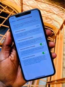 A picture of Iphone 11 pro max