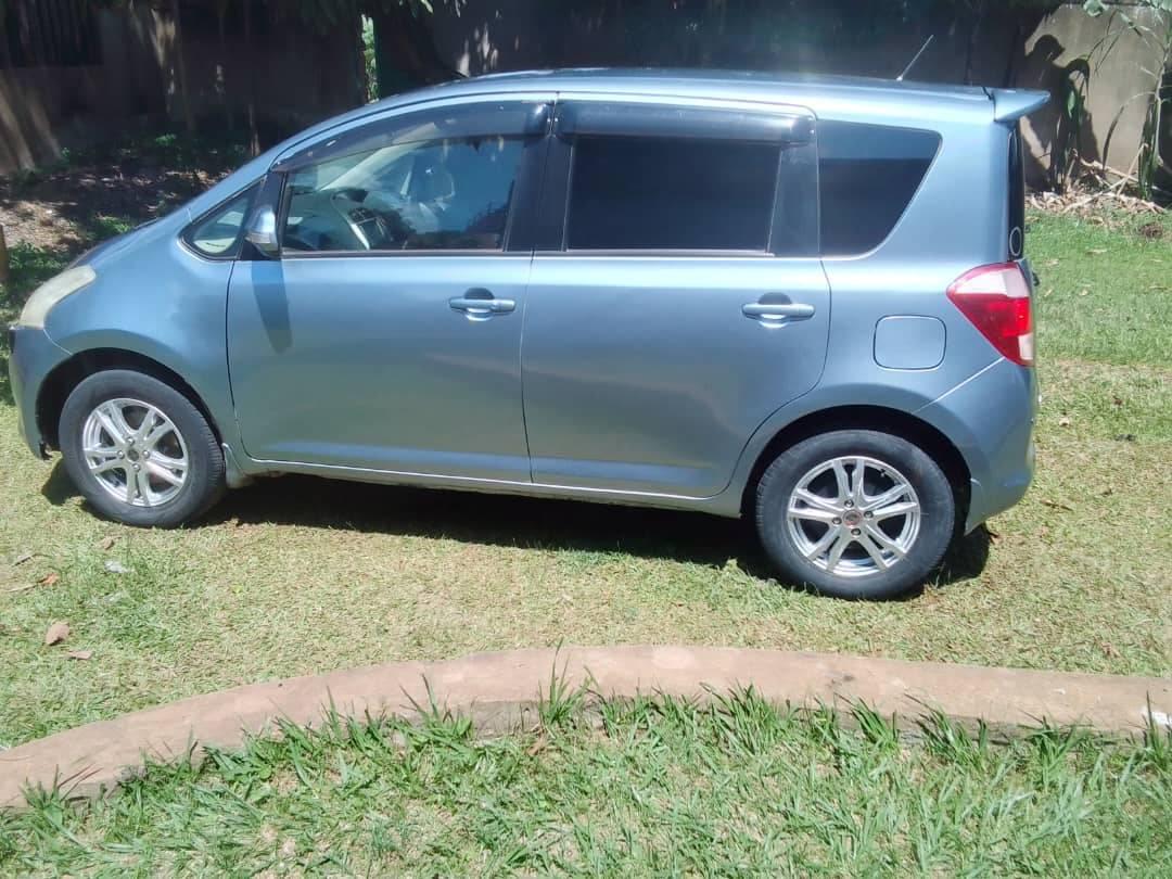 A picture of Toyota Ractis