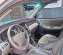 A picture of 2004 model Highlander