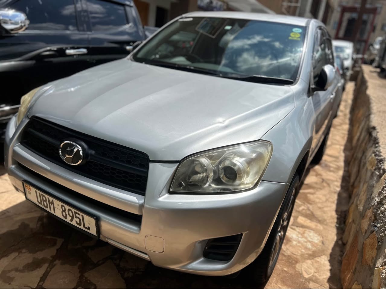 A picture of  40M Toyota Rav4 model 2008 0705176582.