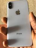 A picture of iPhone X 64gb 09079917217