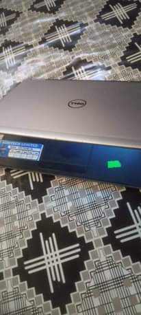 A picture of Nauza Dell laptop core i5 bei 220000 no kipengere njoo