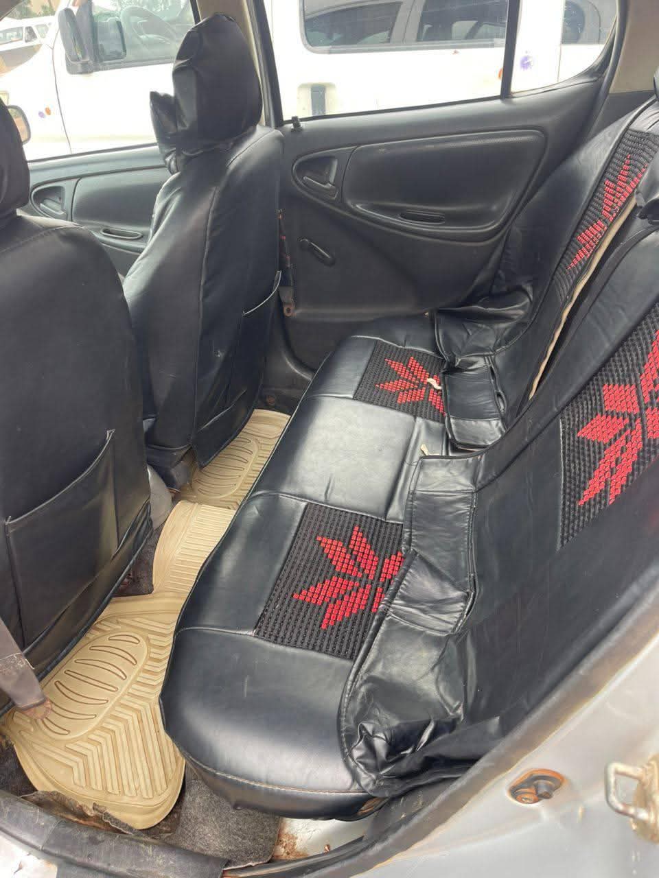 A picture of 2002 Toyota yaris