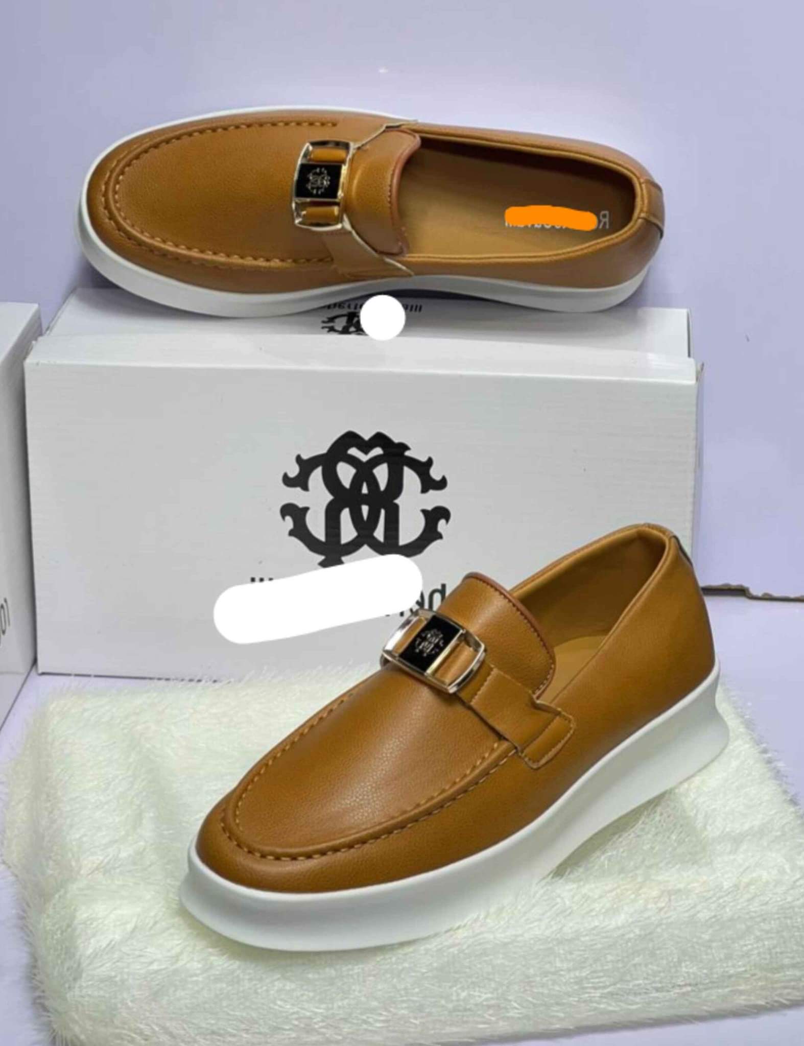 A picture of Men s sneakers Available in sizes 40 46 Payment validates