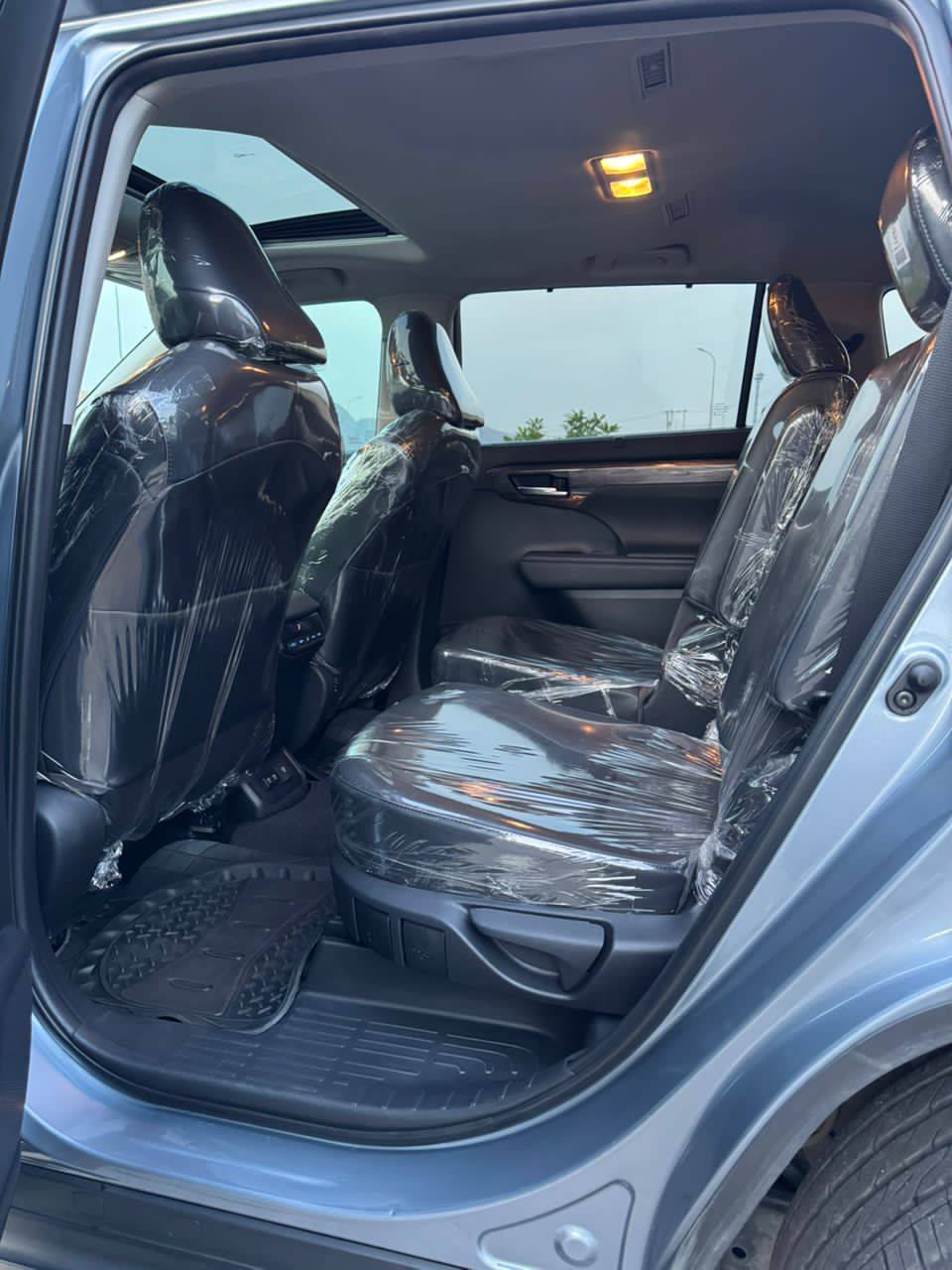A picture of 2020 Toyota Highlander