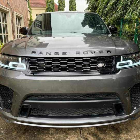 A picture of 2014 upgraded to 2021 Range Rover Sport Supercharger slightly used