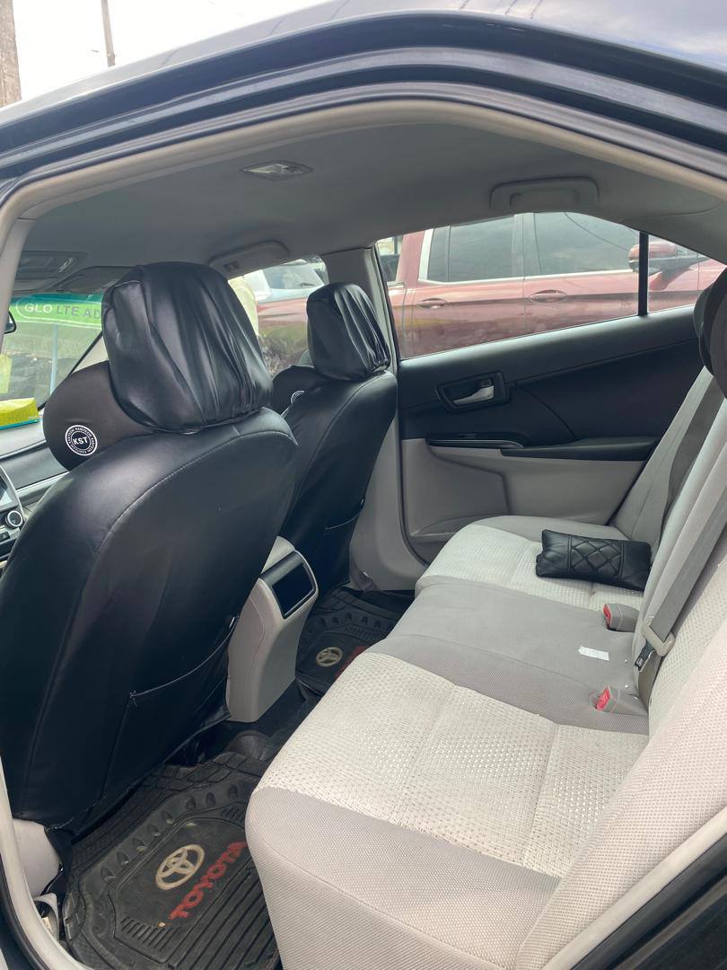 A picture of Toyota camry model 2012