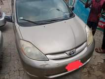 A picture of 2008 SIENNA