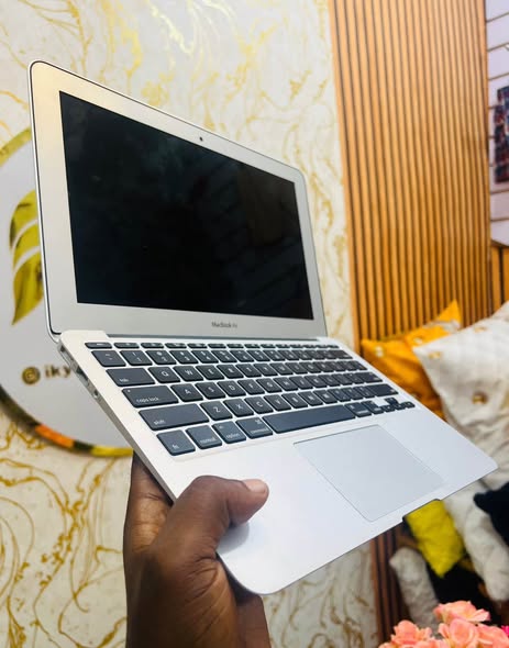 A picture of Mac Air