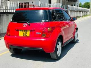 A picture of SELLING TOYOTA IST