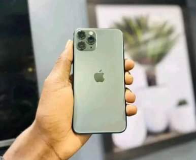 A picture of Iphone 11 pro