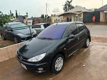 A picture of PEUGEOT 206