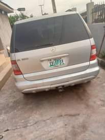 A picture of ML 350 Benz