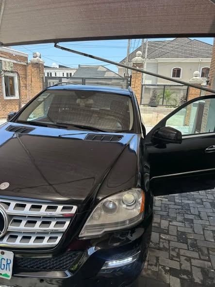 A picture of 2011 Mercedes Benz ML350 6 000 000 Clean Nigerian used