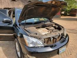 A picture of Sharp direct Belgium standard Lexus Rx330 2007 model registered Excellent
