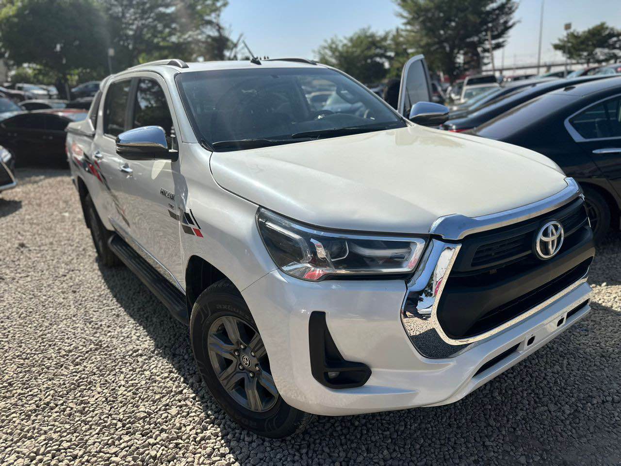 A picture of 2023 Toyota Hilux 75m 07061707425