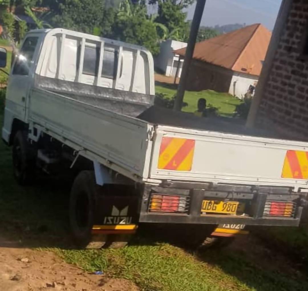 A picture of Isuzu elf