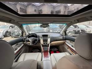 A picture of Super Excellent Lexus RX330 2005 TOKS STANDARD Leather seats interior