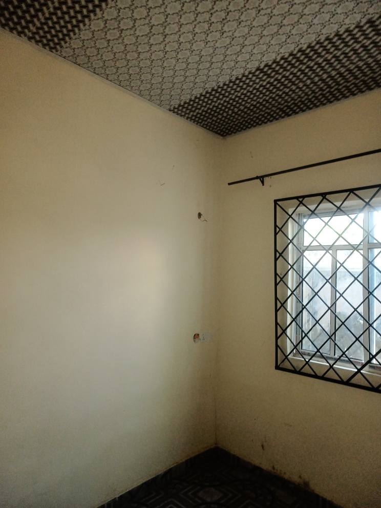 A picture of Room and parlour at Egba Aduwawa for rent. Call 2348167812854