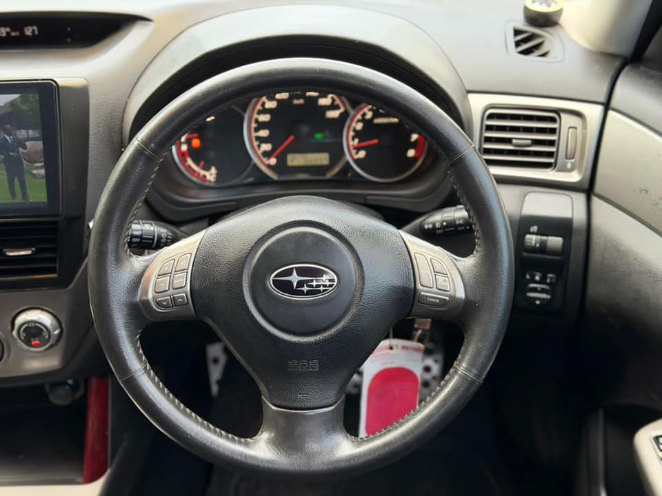 A picture of SUBARU FORESTER