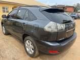 A picture of 2004 rx330