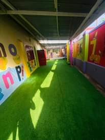 A picture of Artificial tuff grass