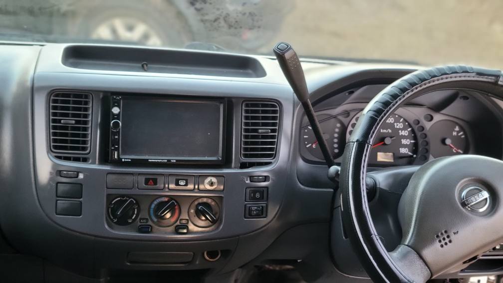 used nissan caravan