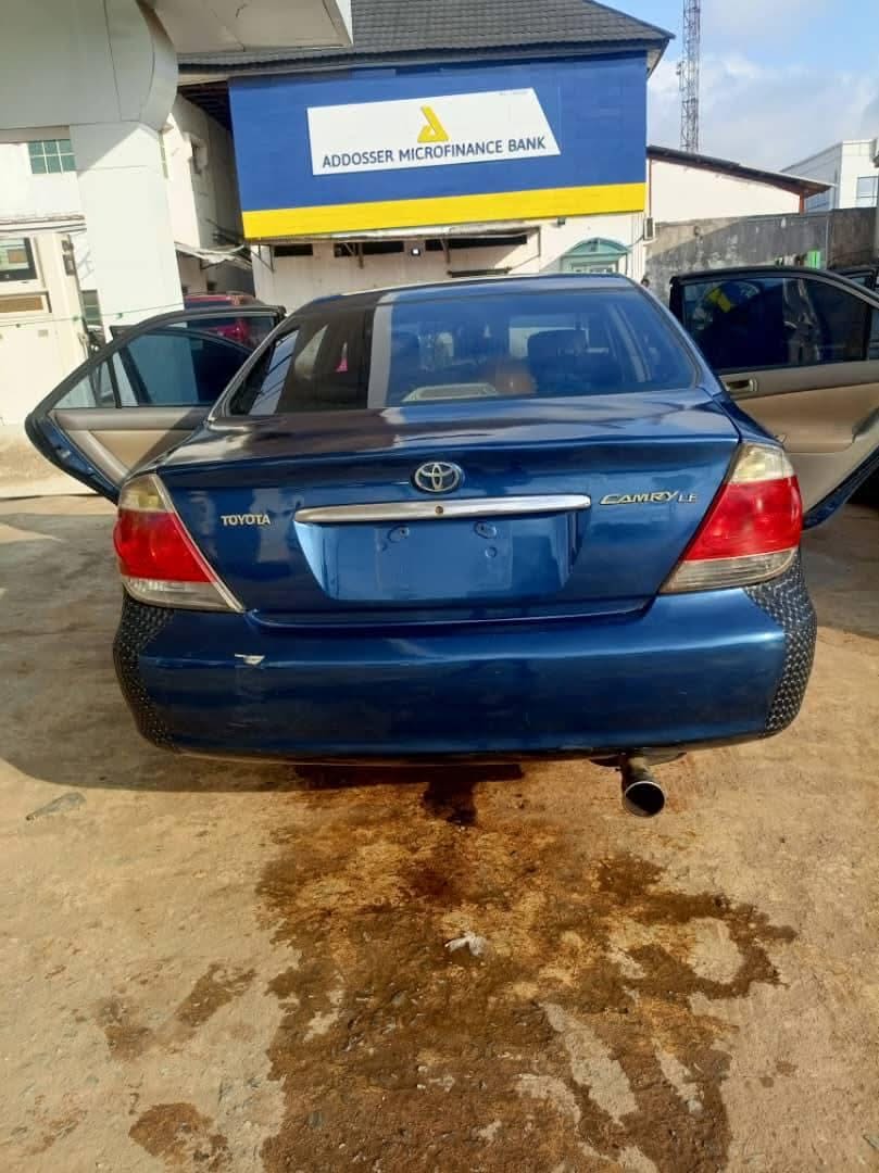 A picture of 2004 Toyota camry