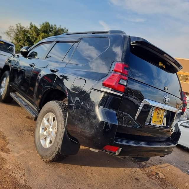 A picture of Landcruiser Prado TX 98m negotiable