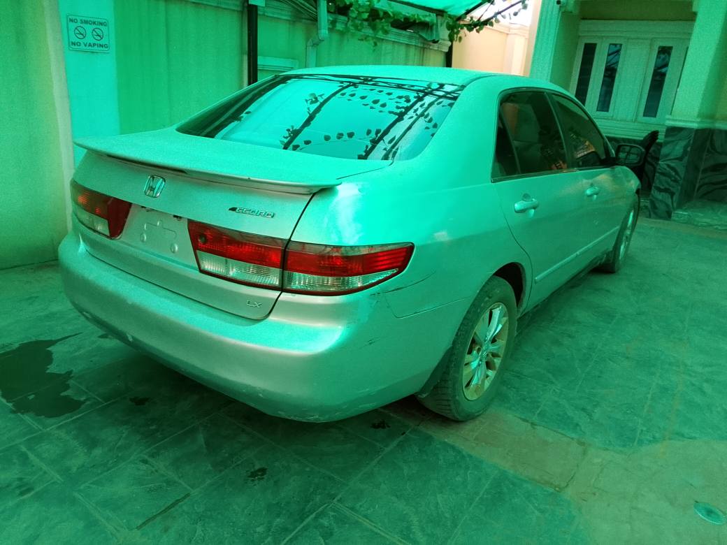 A picture of Honda Accord 2004model