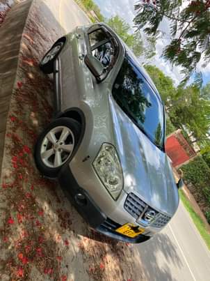 A picture of Nissan Dualis Cc 1990 Gar bado mpya On week toka