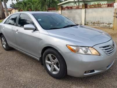 A picture of Toyota Camry XLE Nigerian used