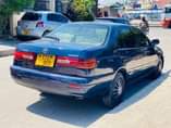 A picture of Toyota primio old