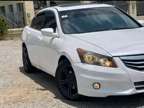 A picture of Super clean Honda Accord for sale 2011 model Ac working