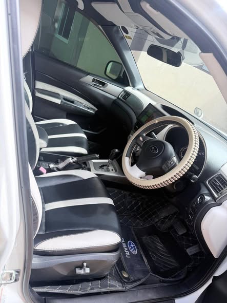 A picture of 2010 Subaru forester kali sana piga 0677952625