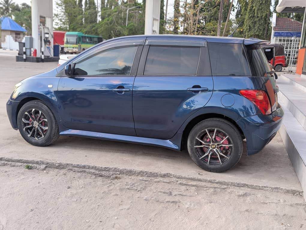 A picture of Toyota ist