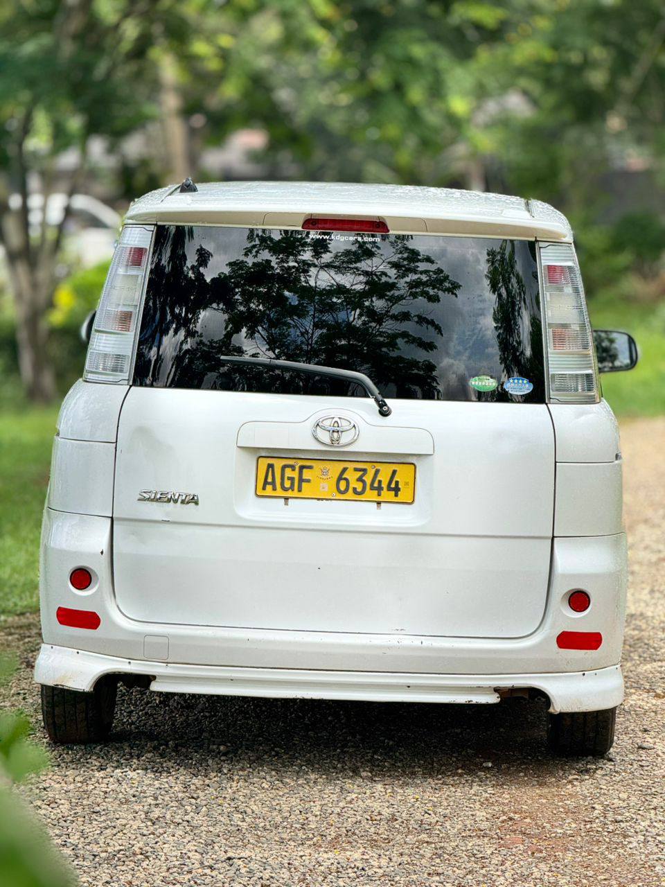 used toyota sienta