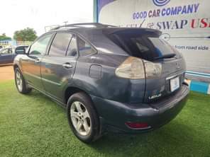 A picture of Extremely Clean Lexus Rx330 available for sale at Ilorin Kwara