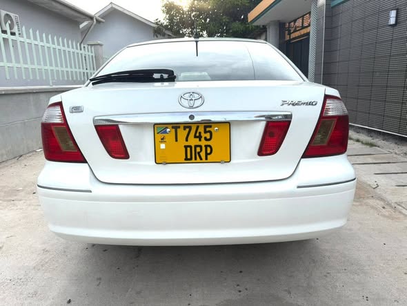 A picture of Toyota Primio