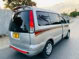 A picture of Toyota Noah sr40