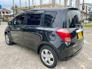 A picture of Toyota Ractz gari kali saaana Bei ml 11 8 No