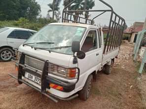 A picture of 8 5m 0705287621