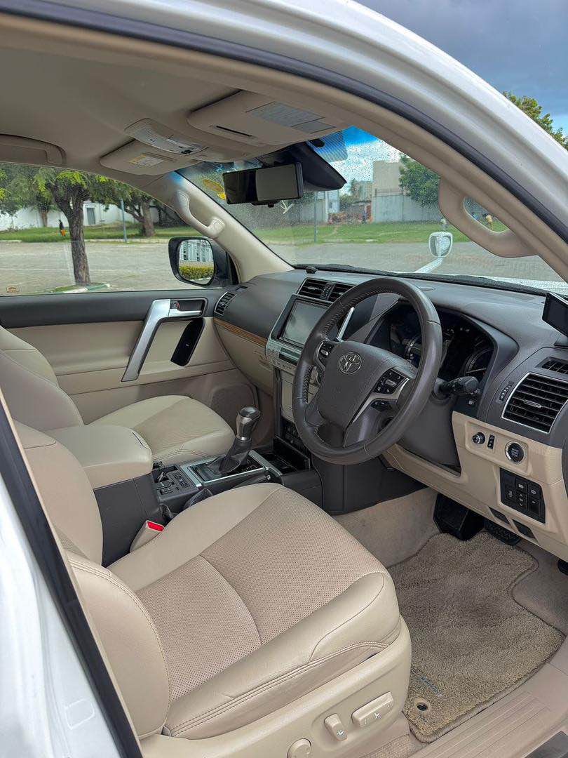 A picture of TOYOTA LANDCRUISER PRADO 2020