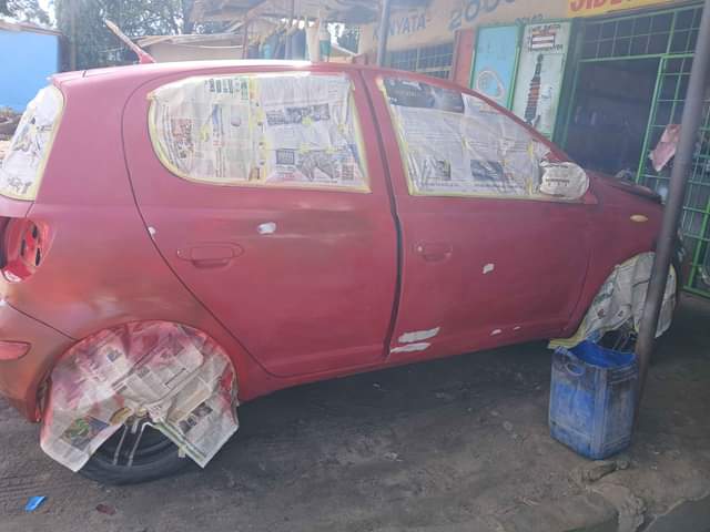 A picture of Side mchina auto garage