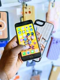A picture of IPHONE 6 64GB clean sana