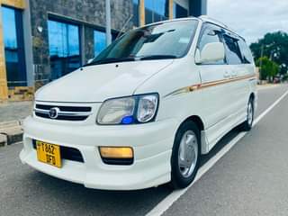 A picture of Toyota noah